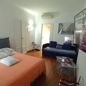 2* Bed & Breakfast Room Inn