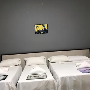 2* Hotel Paris