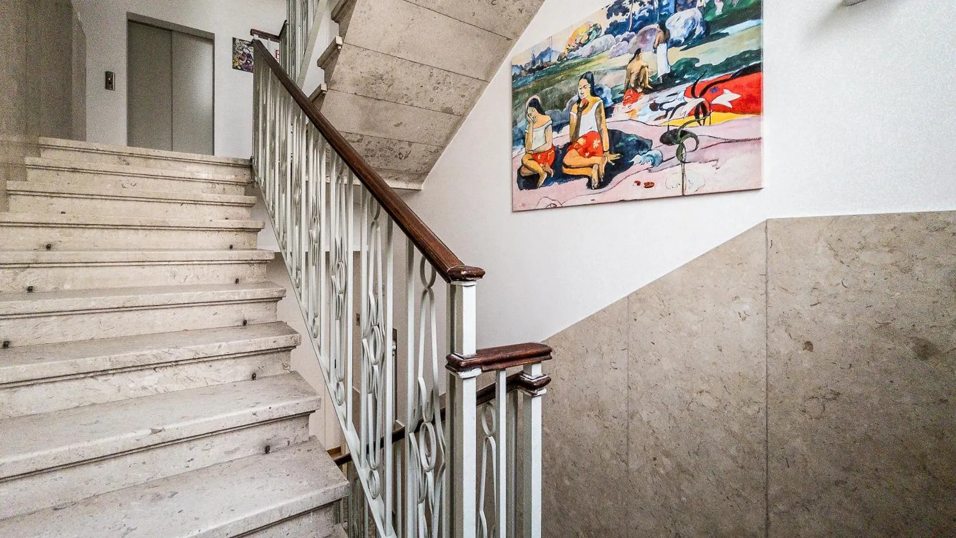 Rrrapido Holy Suites And Rooms - Via Sardegna Milano 0*,