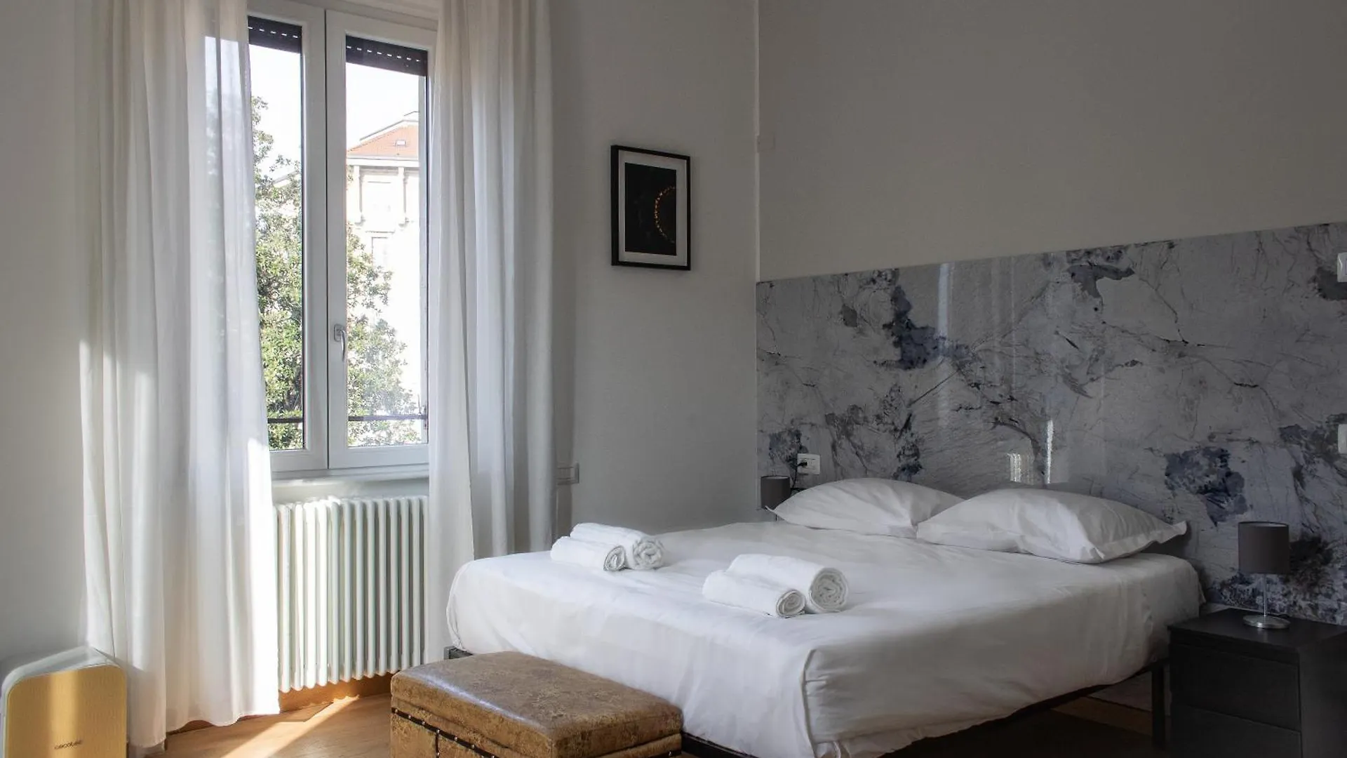 Rrrapido Holy Suites And Rooms - Via Sardegna Milano Affittacamere