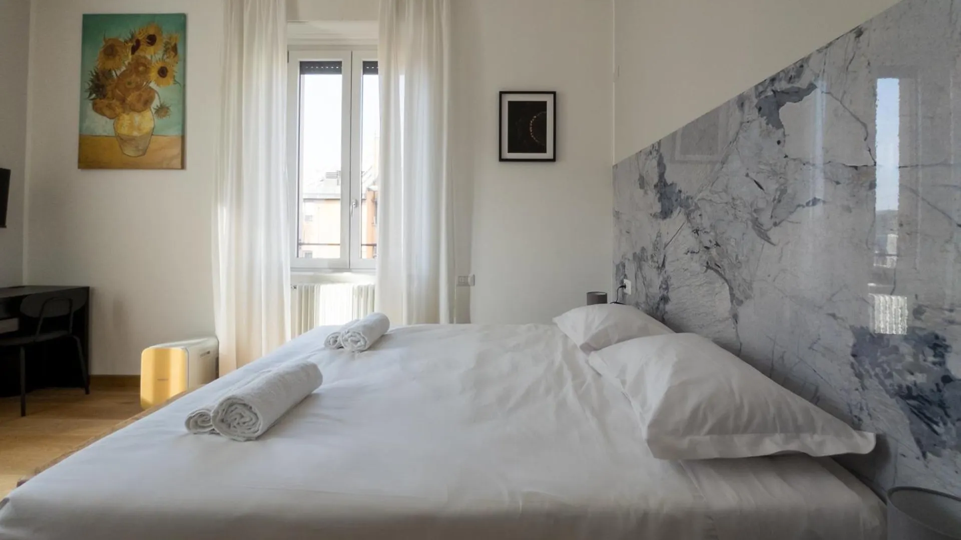 Pensión Rrrapido Holy Suites And Rooms - Via Sardegna Milán