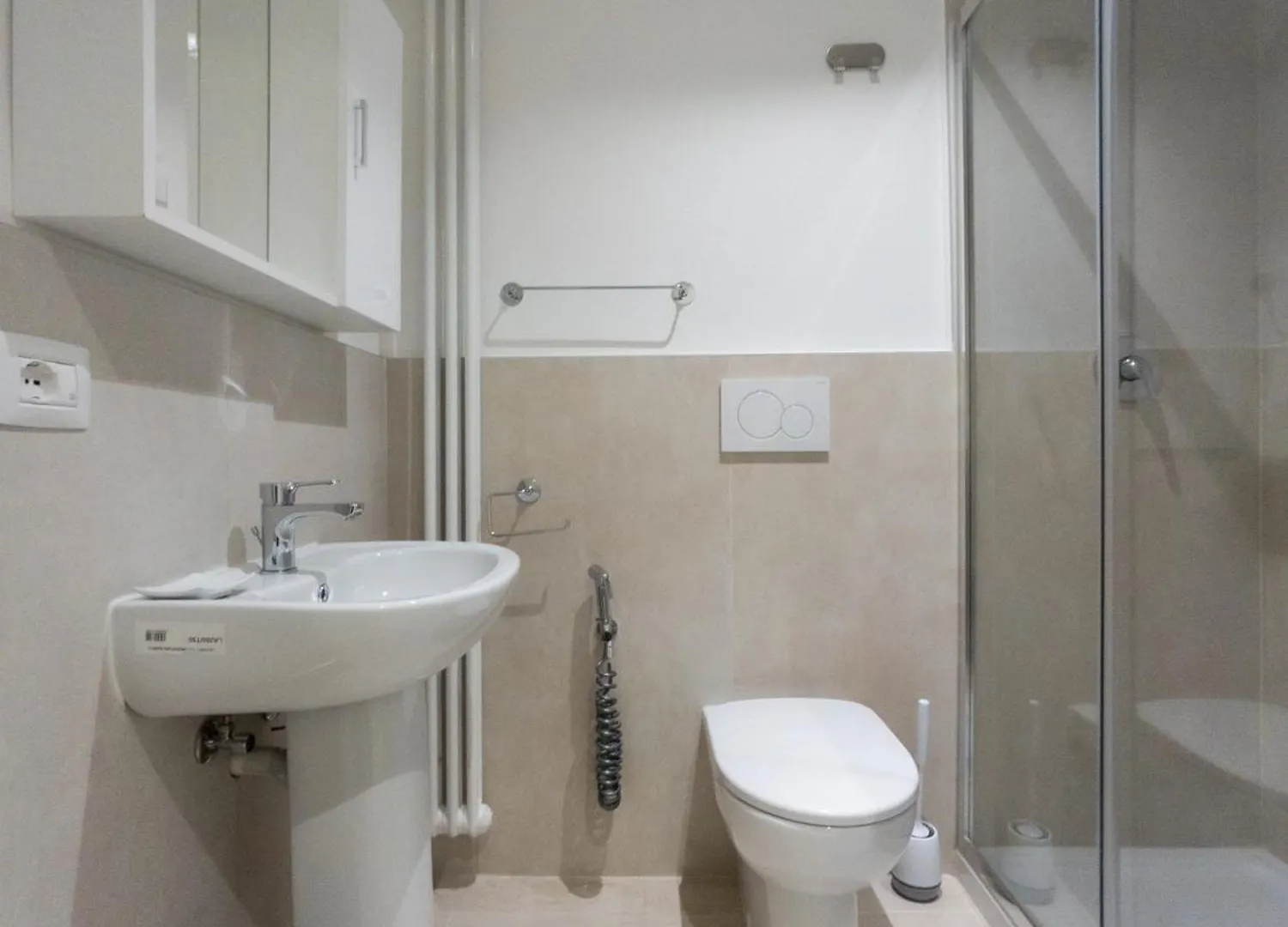 Rrrapido Holy Suites And Rooms - Via Sardegna Milán Italia