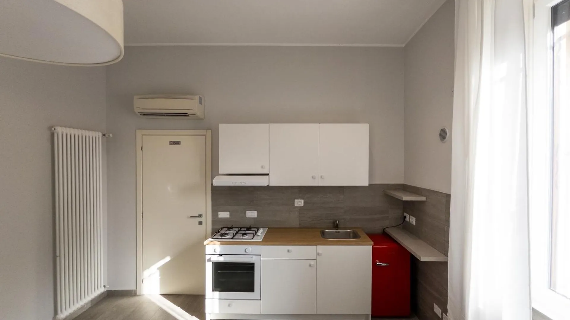 Pensión Rrrapido Holy Suites And Rooms - Via Sardegna Milán